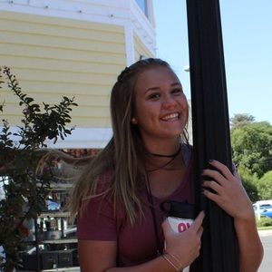 Meet your Posher, Emily